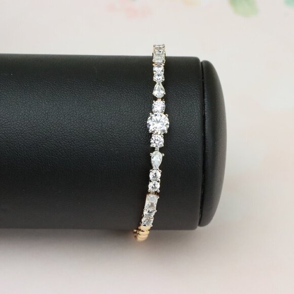 "Rose Gold Bracelet with Mixed-Cut White Crystals and Beaded Chain, XPBL0813 - Picture 9 of 12